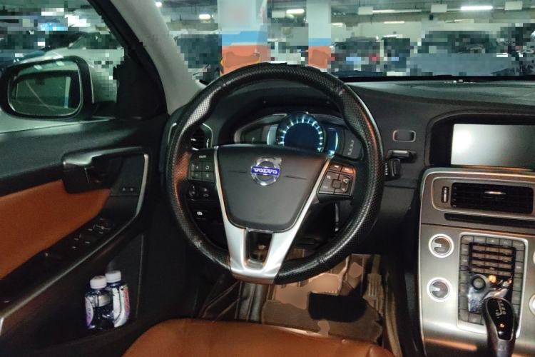 Used Volvo S60 2014 S60L T5 Intelligent Drive Edition Steering Wheel