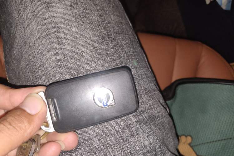 Used Volvo S60 2014 S60L 2.0T Zhiyuan Edition Vehicle Key