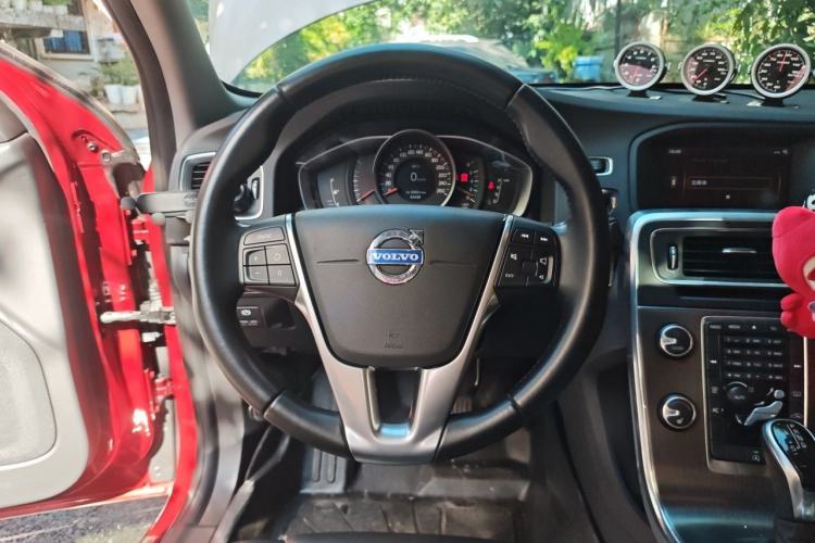 Used Volvo S60 2014 T5 Zhiyi Edition Steering Wheel