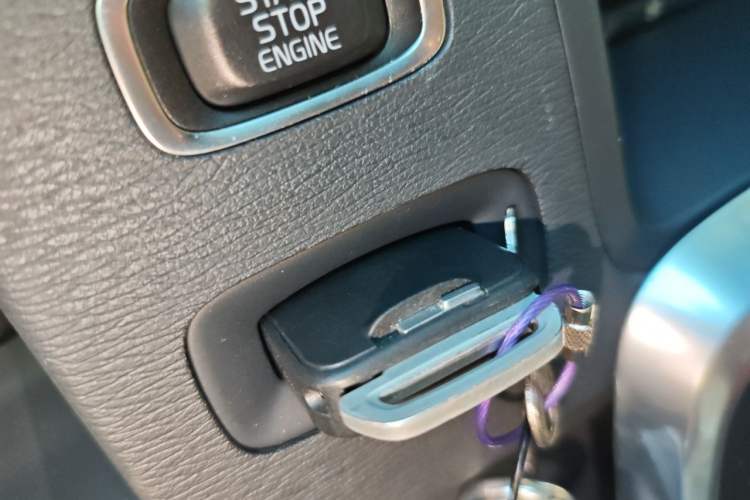 Used Volvo S60 2014 T5 Zhiyi Edition Vehicle Key