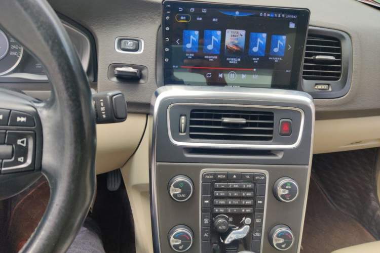 Used Volvo S60 2014 S60L 2.0T Intelligent Upgrade Edition Audio And AC Panel