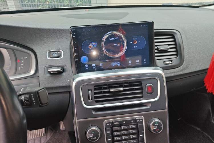 Used Volvo S60 2014 S60L T5 Intelligent Drive Edition Audio And AC Panel