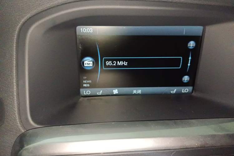 Used Volvo S60 2014 T5 Zhiyi Edition Audio And AC Panel