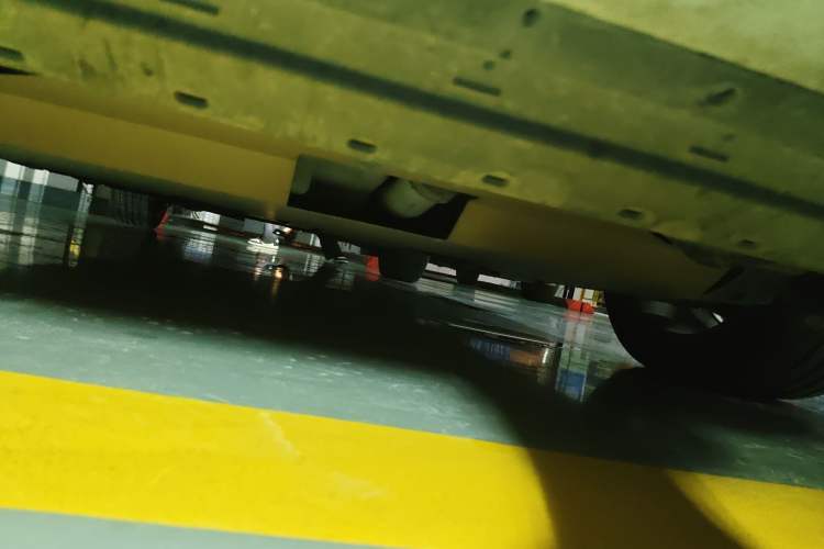 Used Volvo S60 2014 S60L 2.0T Zhiyuan Edition Chassis Front