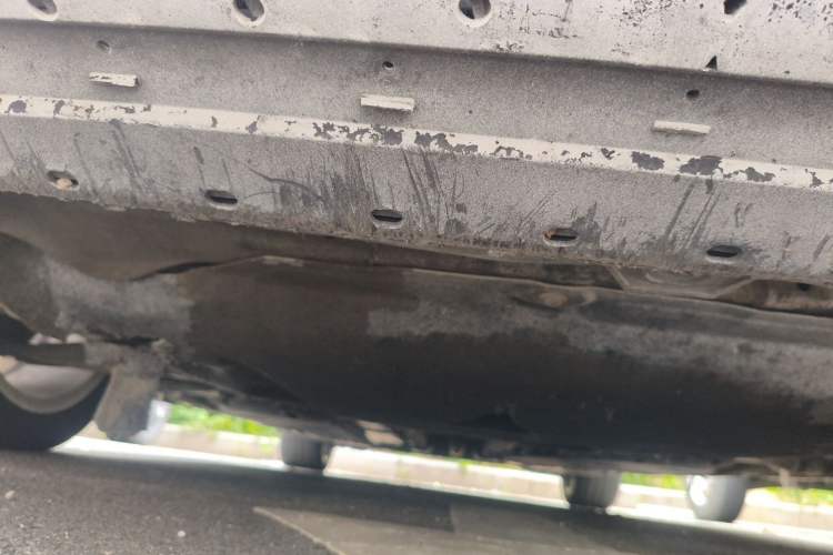 Used Volvo S60 2014 S60L 2.0T Zhiyuan Edition Chassis Front
