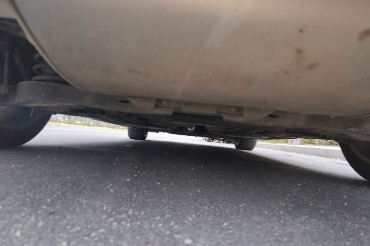 Used Volvo S60 2014 S60L 2.0T Zhiyuan Edition Chassis Rear