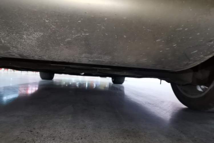 Used Volvo S60 2014 S60L 2.0T Zhiyuan Edition Chassis Rear
