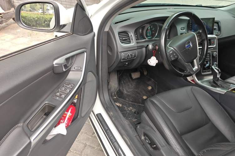 Used Volvo S60 2014 S60L T5 Intelligent Drive Edition Driver Seat