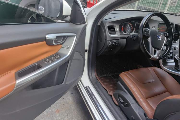 Used Volvo S60 2014 S60L T5 Intelligent Drive Edition Driver Seat