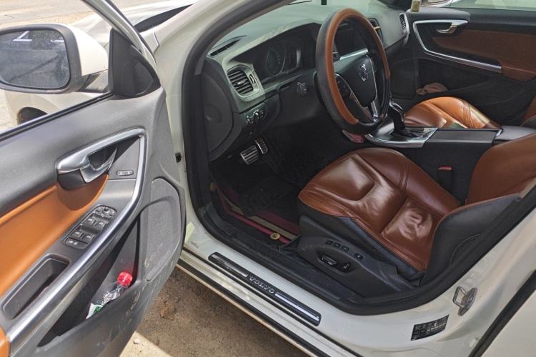 Used Volvo S60 2014 T5 Zhiyi Edition Driver Seat