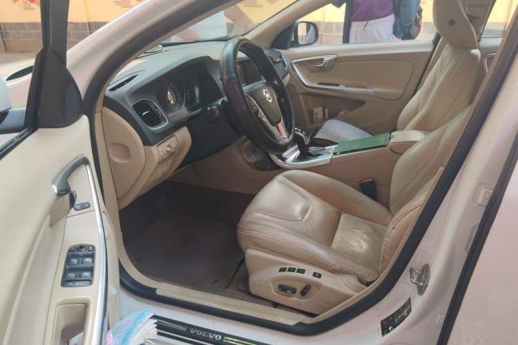 Used Volvo S60 2014 T5 Zhiyi Edition Driver Seat