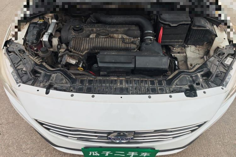 Used Volvo S60 2014 S60L 2.0T Zhiyuan Edition Engine Bay