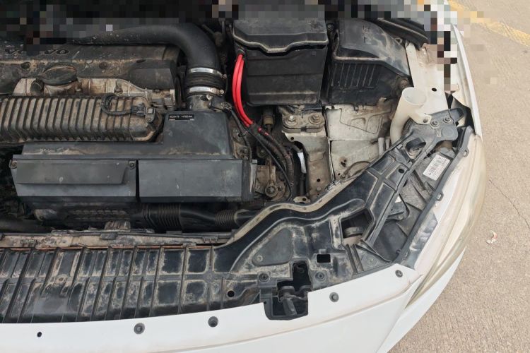 Used Volvo S60 2014 S60L 2.0T Zhiyuan Edition Engine Bay Left