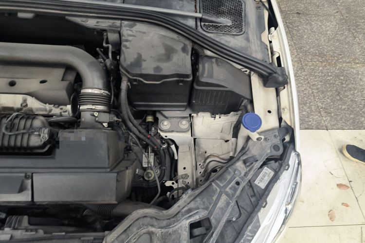 Used Volvo S60 2014 S60L T5 Intelligent Drive Edition Engine Bay Left