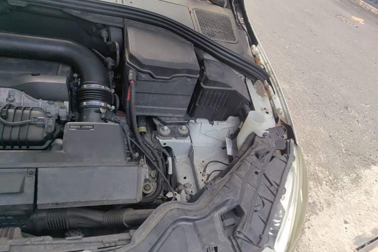 Used Volvo S60 2014 S60L T5 Intelligent Drive Edition Engine Bay Left