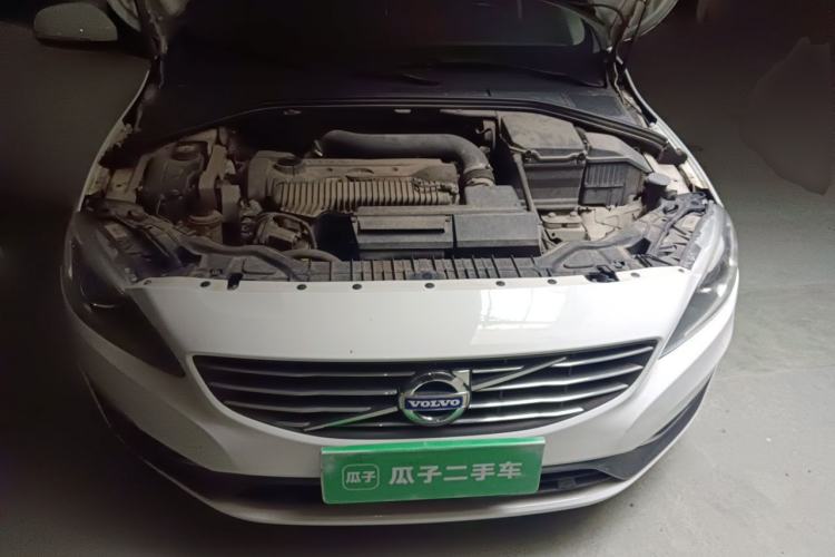 Used Volvo S60 2014 T5 Zhiyi Edition Engine Bay
