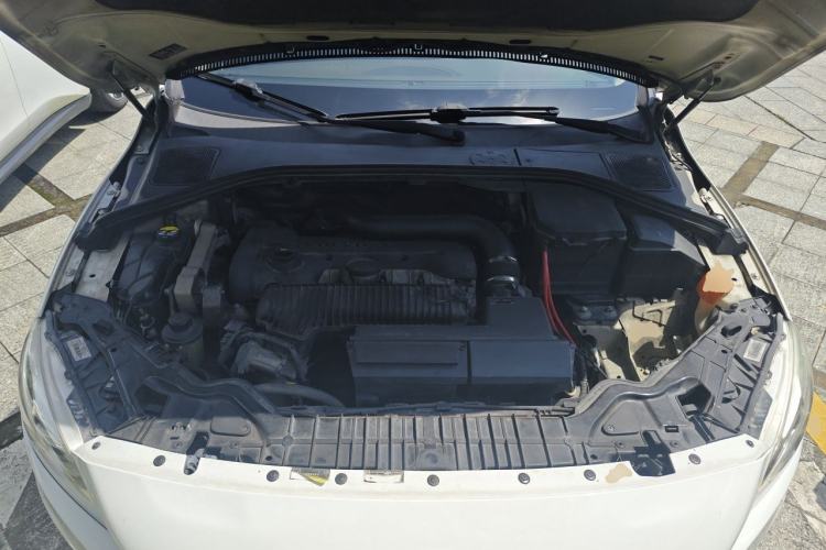 Used Volvo S60 2014 S60L T5 Intelligent Drive Edition Engine Bay