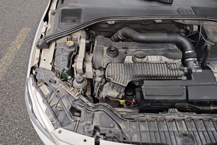 Used Volvo S60 2014 S60L T5 Intelligent Drive Edition Engine Bay Right