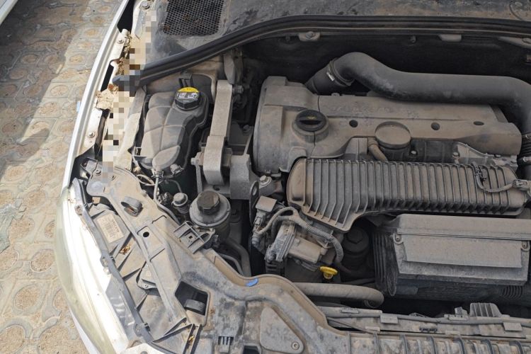 Used Volvo S60 2014 T5 Zhiyi Edition Engine Bay Right