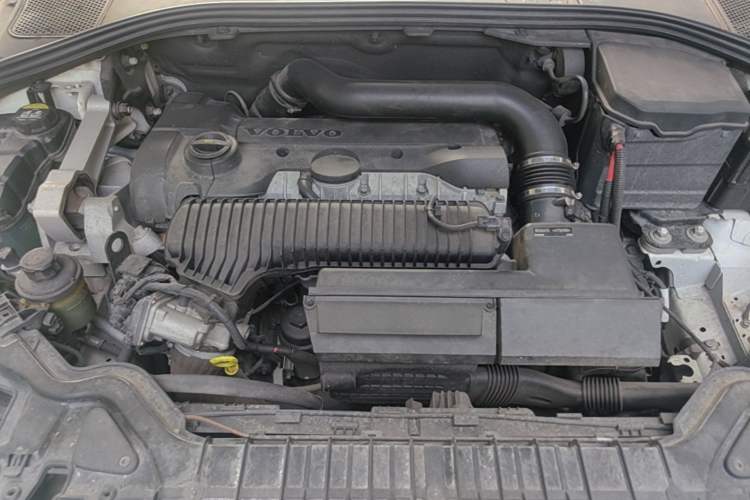 Used Volvo S60 2014 S60L T5 Intelligent Drive Edition Engine Bay