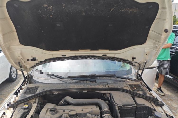 Used Volvo S60 2014 T5 Zhiyi Edition Engine Bay