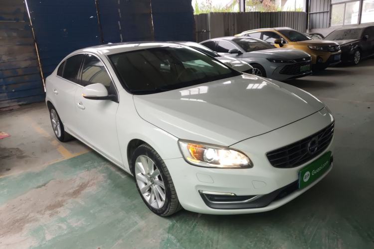 Used Volvo S60 2014 S60L 2.0T Zhiyuan Edition Exterior 1