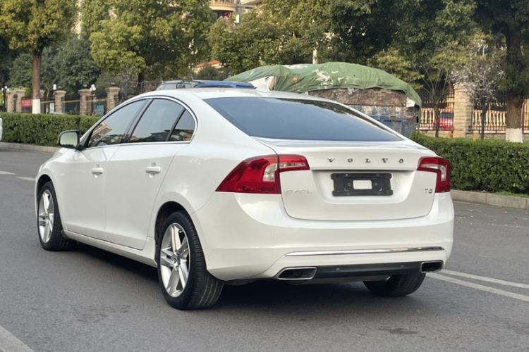 Used Volvo S60 2014 S60L T5 Intelligent Drive Edition Exterior 5