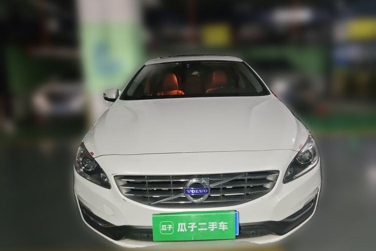 Used Volvo S60 2014 S60L 2.0T Zhiyuan Edition Front