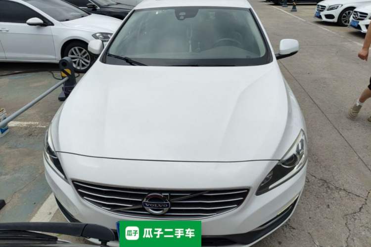 Used Volvo S60 2014 S60L 2.0T Zhiyuan Edition Front