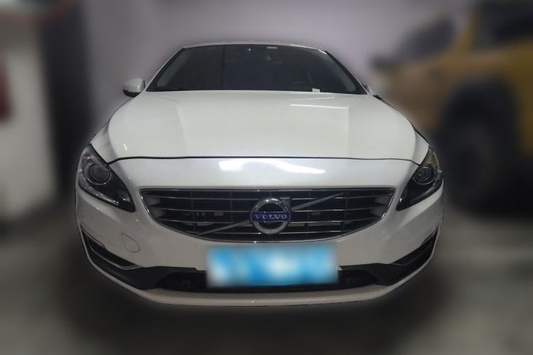 Used Volvo S60 2014 S60L 2.0T Zhiyuan Edition Front