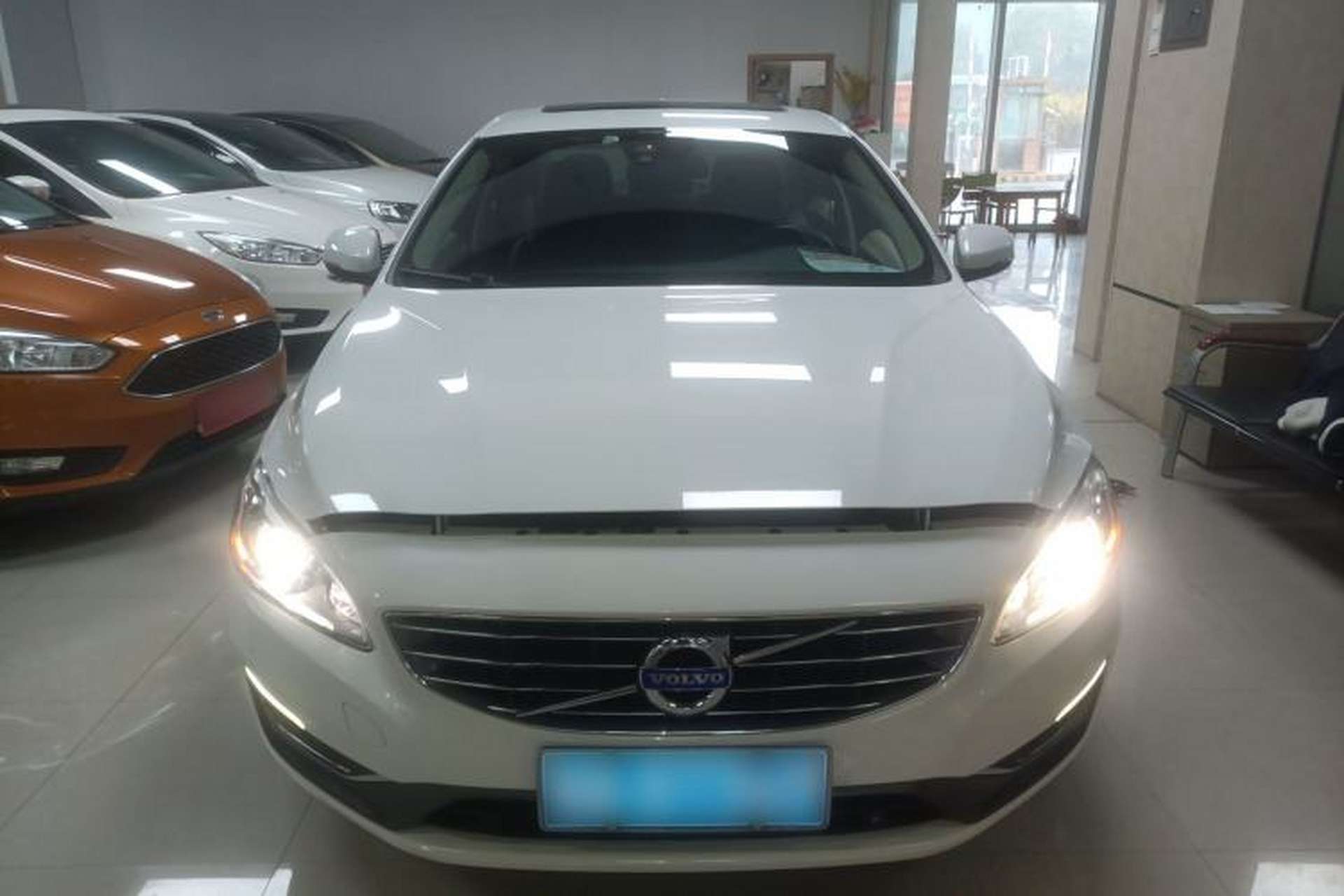 Used Volvo S60 2014 S60L 2.0T Zhiyuan Edition Front
