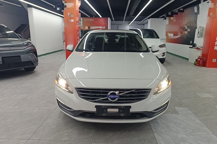 Used Volvo S60 2014 S60L 2.0T Zhiyuan Edition Front
