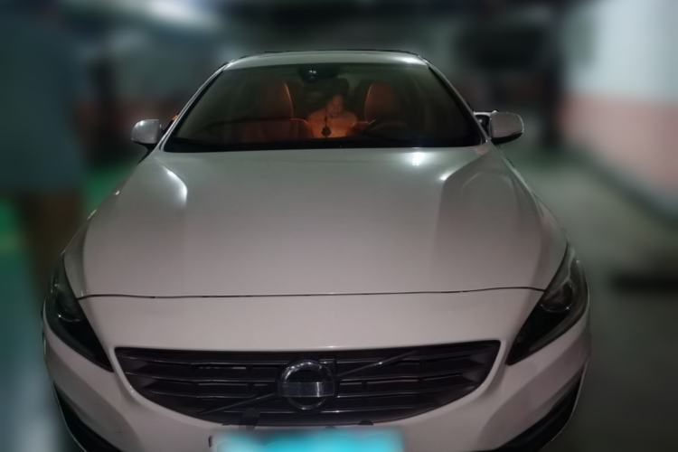 Used Volvo S60 2014 T5 Zhiya Edition Front