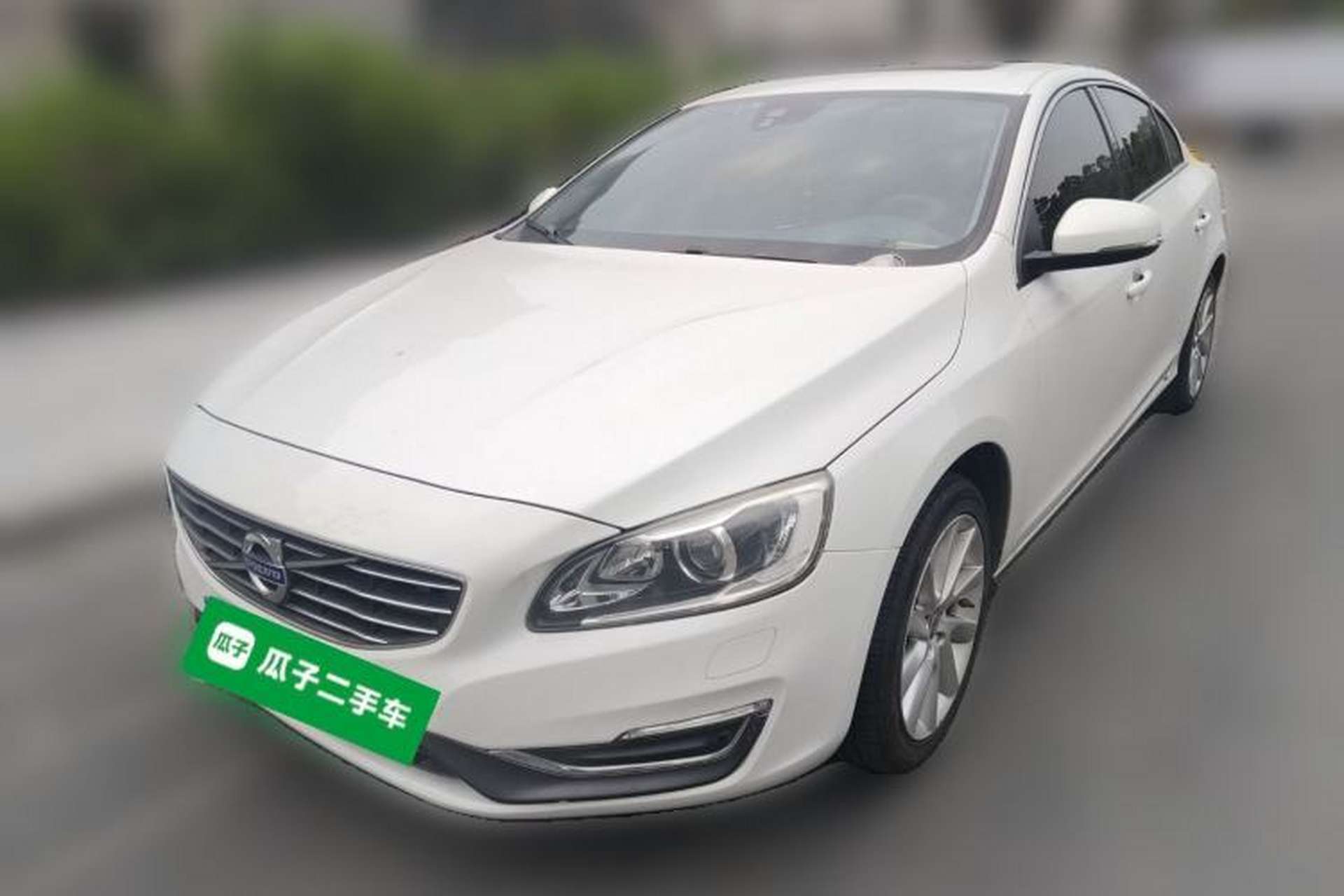 Used Volvo S60 2014 S60L 2.0T Zhiyuan Edition Front Left 45 Deg