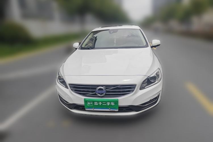 Used Volvo S60 2014 S60L 2.0T Zhiyuan Edition Front