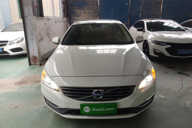Used Volvo S60 2014 S60L 2.0T Zhiyuan Edition Front
