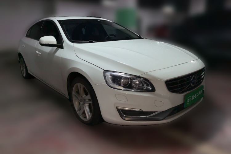 Used Volvo S60 2014 S60L T5 Intelligent Drive Edition Front Right 45 Deg