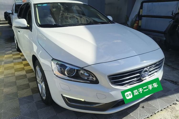 Used Volvo S60 2014 S60L T5 Intelligent Drive Edition Front Right 45 Deg
