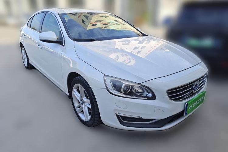 Used Volvo S60 2014 S60L T5 Intelligent Drive Edition Front Right 45 Deg