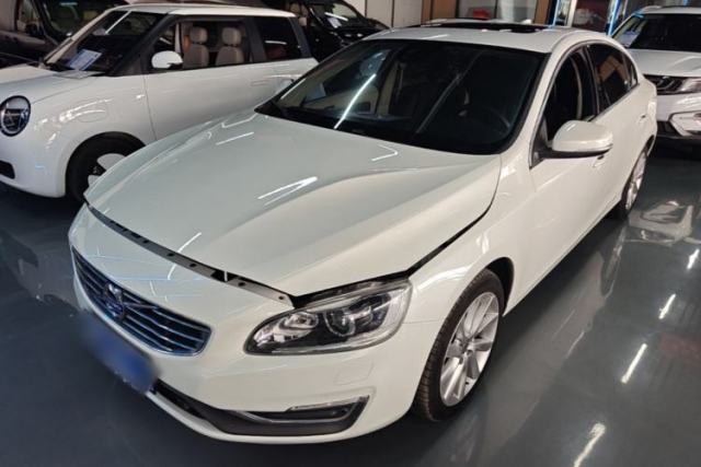 Used Volvo S60 2014 S60L 2.0T Zhiyuan Edition
