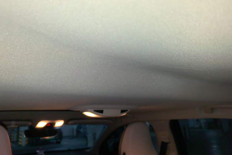 Used Volvo S60 2014 S60L T5 Intelligent Drive Edition Headliner
