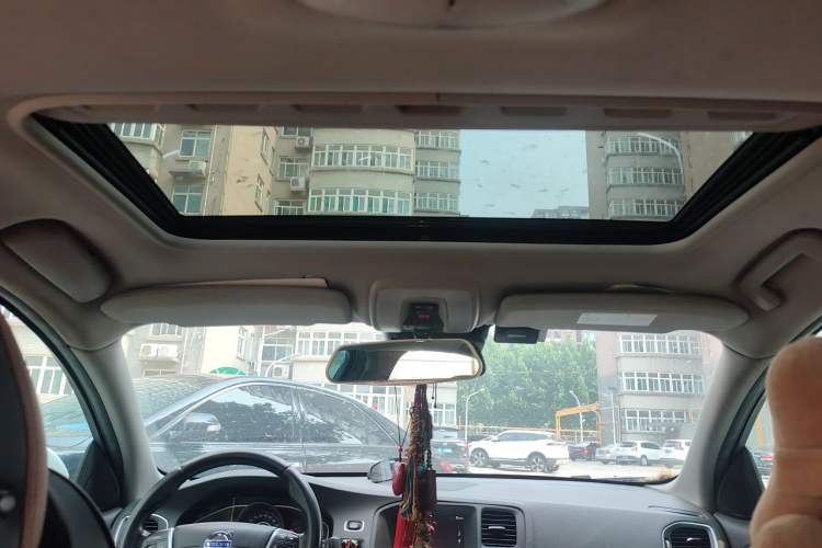 Used Volvo S60 2014 S60L 2.0T Zhiyuan Edition Headliner