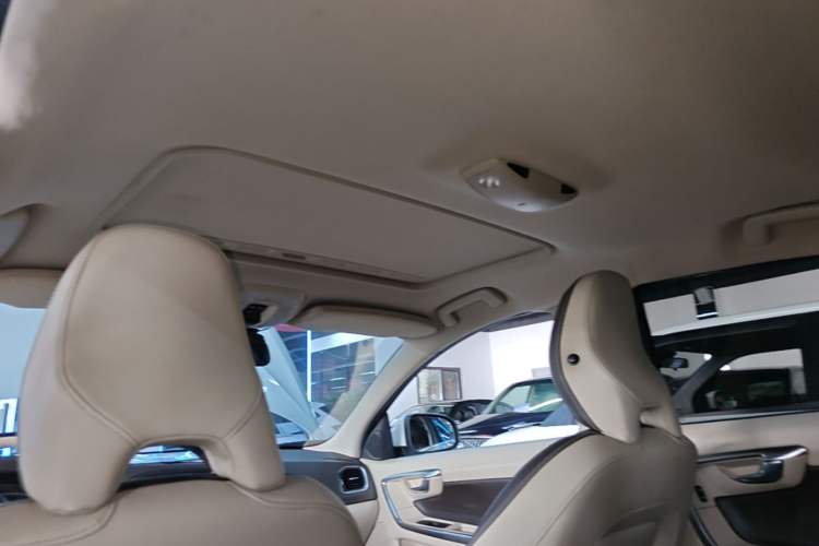 Used Volvo S60 2014 S60L 2.0T Zhiyuan Edition Headliner