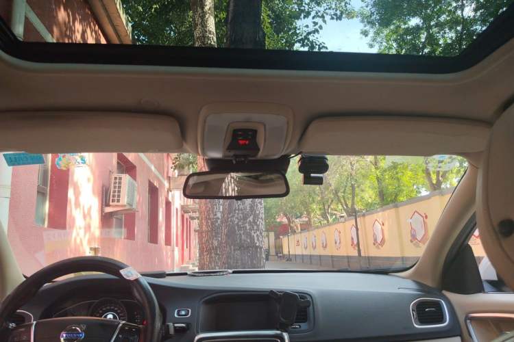 Used Volvo S60 2014 T5 Zhiyi Edition Headliner