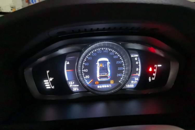 Used Volvo S60 2014 S60L T5 Intelligent Drive Edition Instrument Cluster