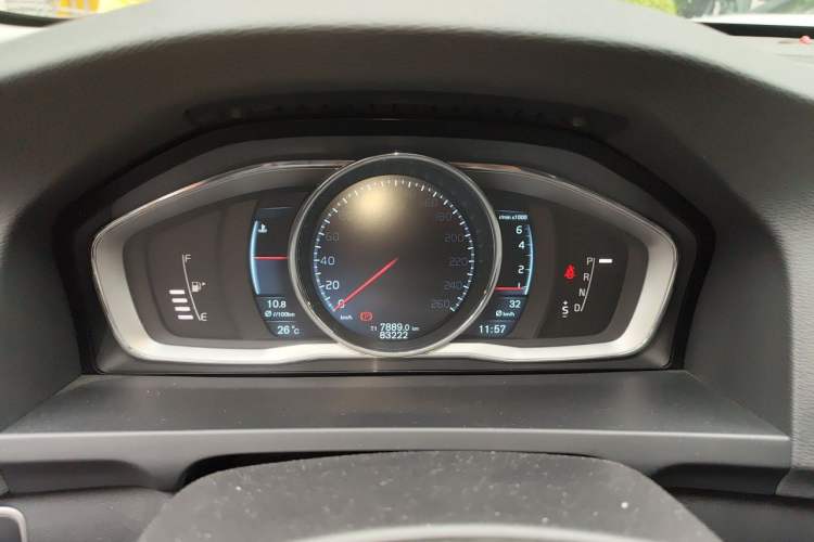 Used Volvo S60 2014 S60L T5 Smart Upgrade Edition Instrument Cluster