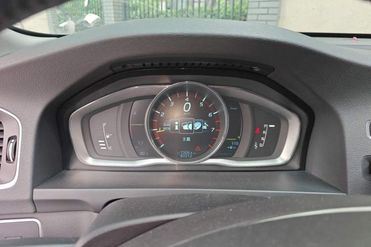 Used Volvo S60 2014 S60L T5 Intelligent Drive Edition Instrument Cluster