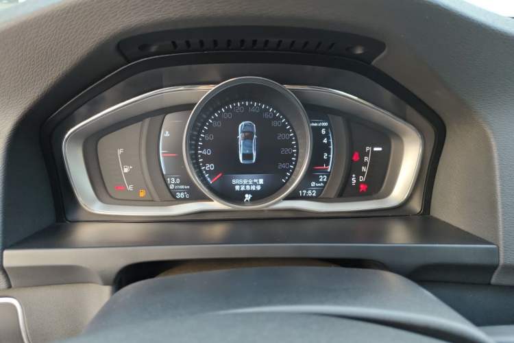 Used Volvo S60 2014 S60L T5 Intelligent Drive Edition Instrument Cluster