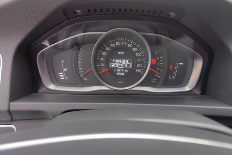 Used Volvo S60 2014 T5 Zhiyi Edition Instrument Cluster