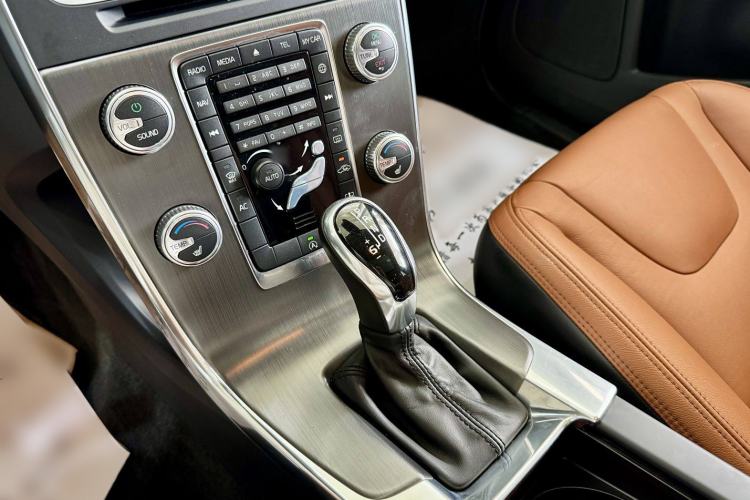 Used Volvo S60 2014 S60L T5 Intelligent Drive Edition Interior 5